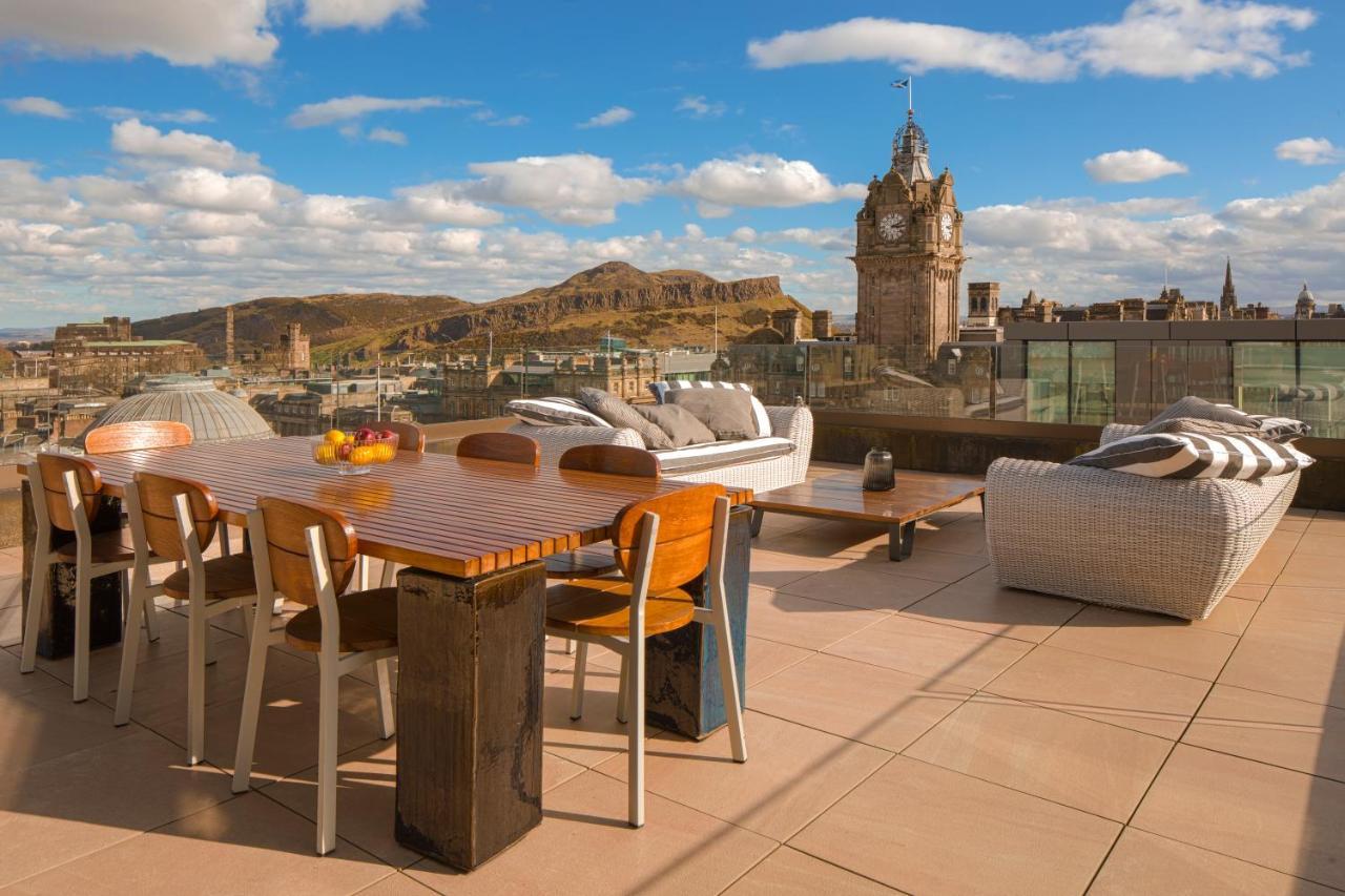 Cheval The Edinburgh Grand Aparthotel Εξωτερικό φωτογραφία The rooftop terrace at the Edinburgh Marriott Hotel