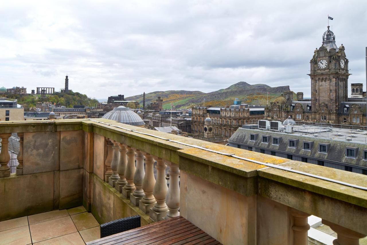 Cheval The Edinburgh Grand Aparthotel Εξωτερικό φωτογραφία The view from the rooftop terrace