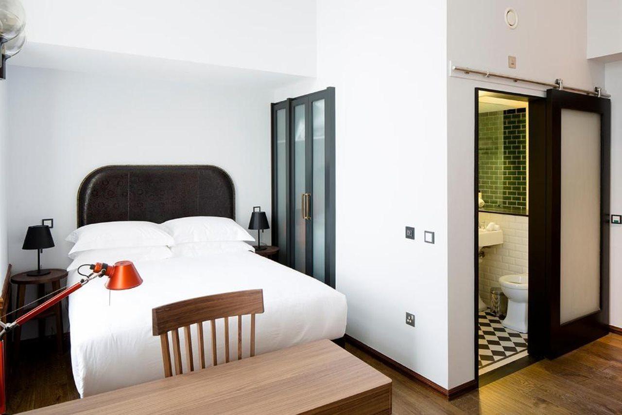 Cheval The Edinburgh Grand Aparthotel Εξωτερικό φωτογραφία A room at the hotel