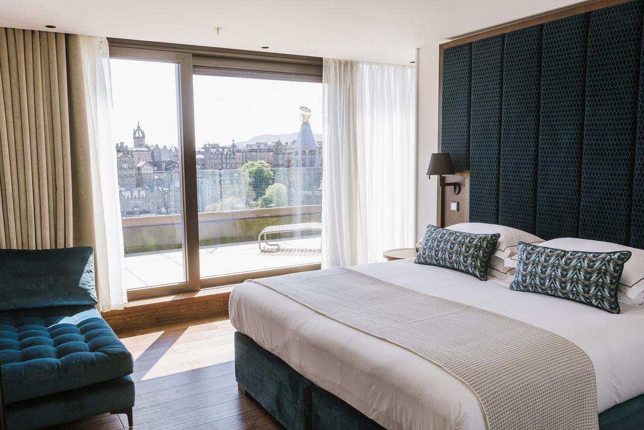 Cheval The Edinburgh Grand Aparthotel Εξωτερικό φωτογραφία A bedroom at the hotel